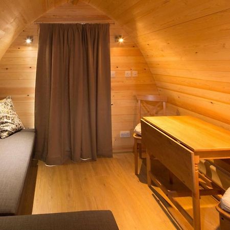 Mallow Glamping Pod 切尔滕纳姆 外观 照片